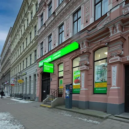 M7 Design In Center Апартаменты *